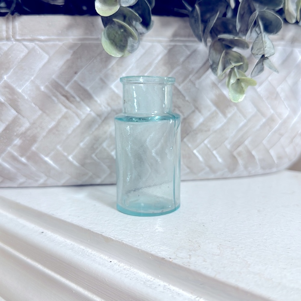 antique glass ink well - Picture 2 of 5